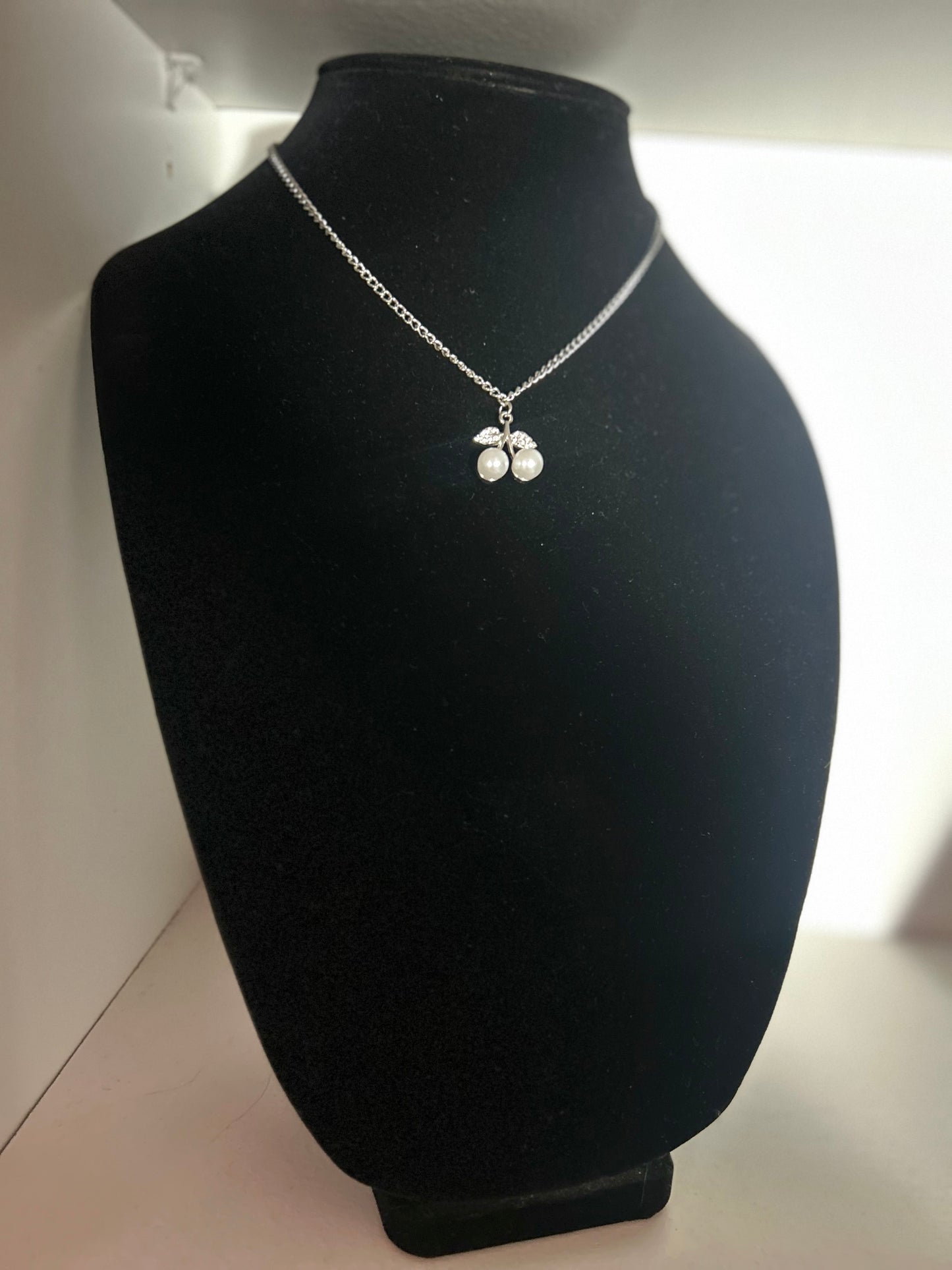 Simple Necklaces