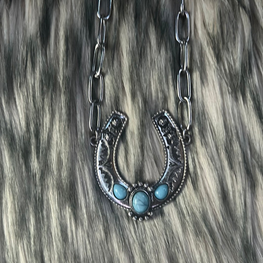 Horseshoe Necklace