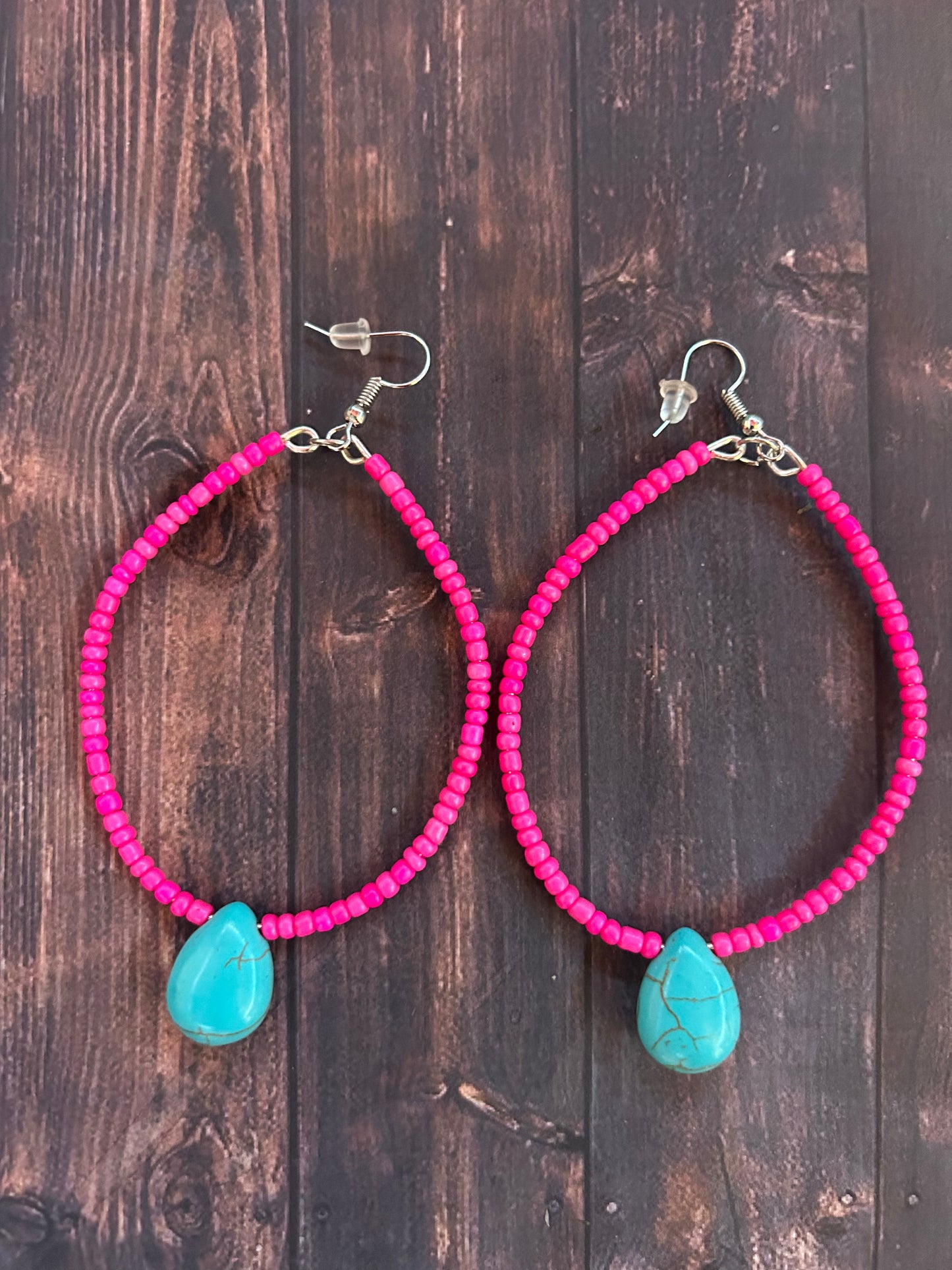 Teardrop hoop earrings