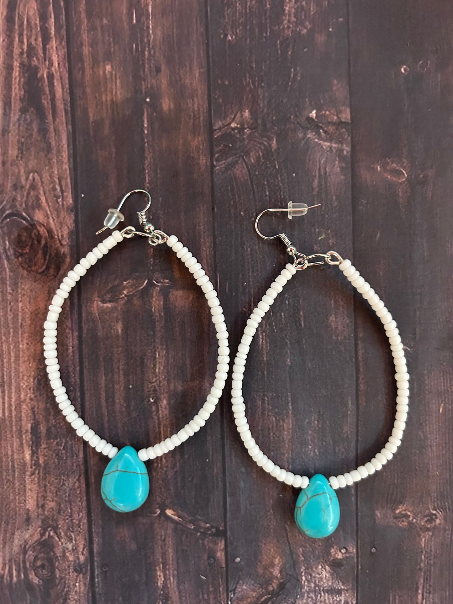 Teardrop hoop earrings